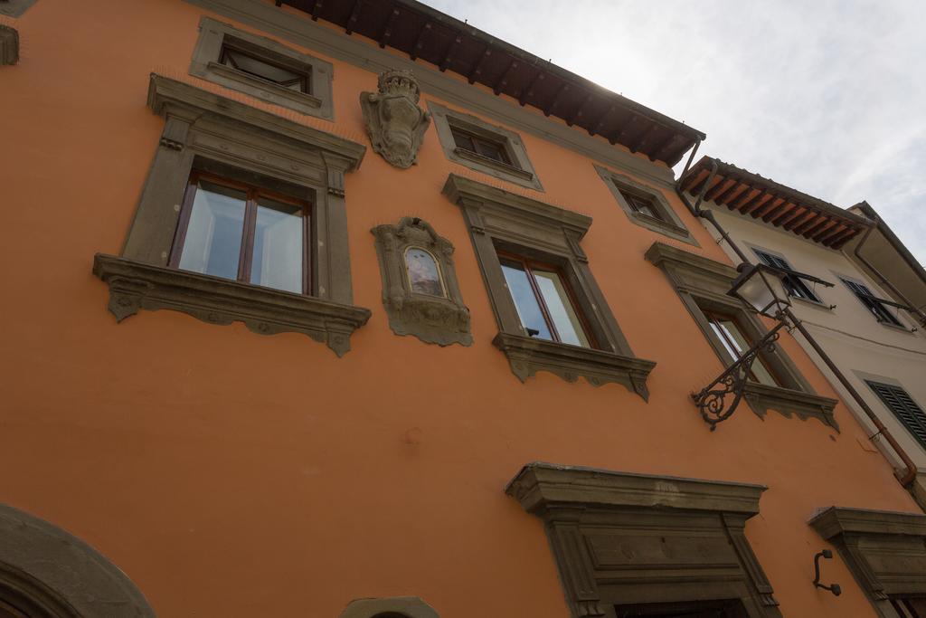 Апартаменти Palazzo Tempi Сан-Кашіано-ін-Валь-ді-Пеза Номер фото