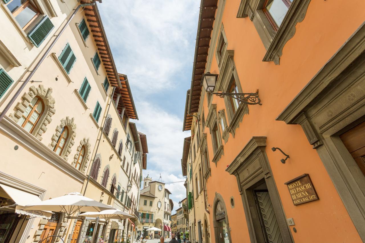 Апартаменти Palazzo Tempi Сан-Кашіано-ін-Валь-ді-Пеза Екстер'єр фото